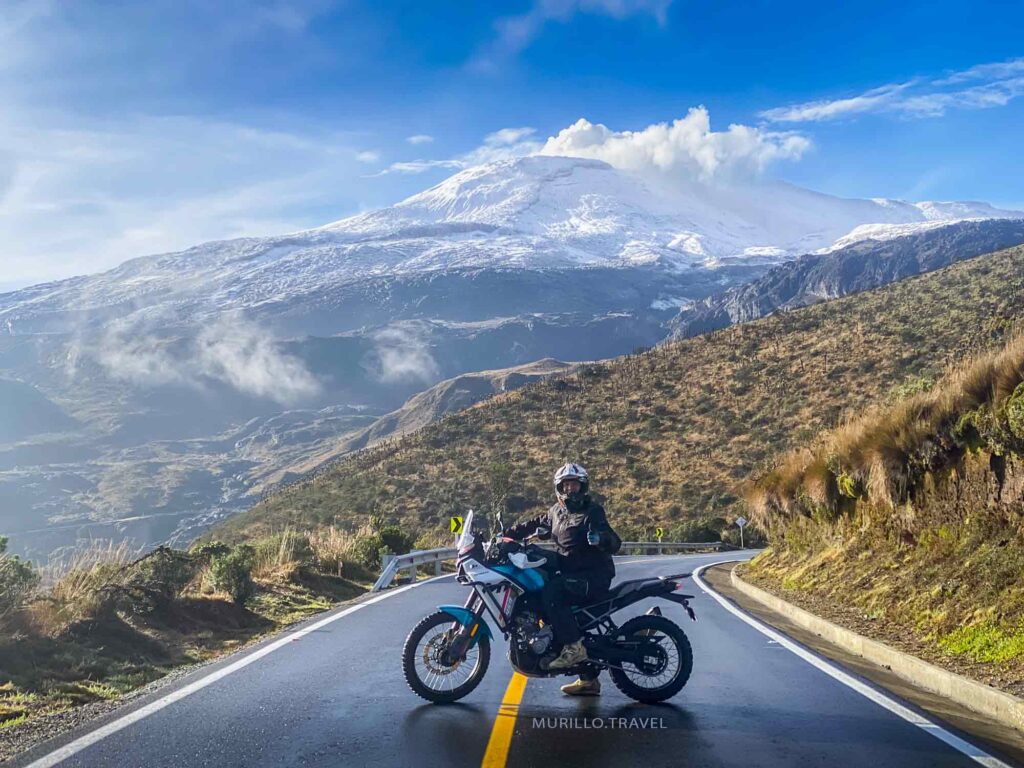 Vía Manizales Murillo Tolima con el nevado del Ruiz